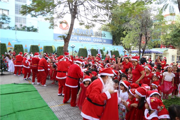 BÉ VUI NOEL NĂM 2019-2020